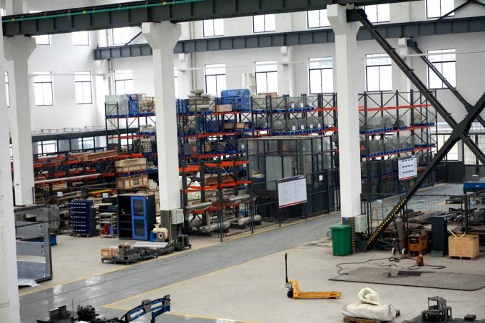 JIANGSU LAIYI PACKING MACHINERY CO.,LTD. linha de produção da fábrica 1