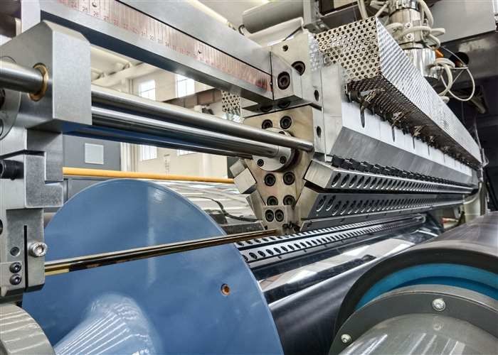 Máquina de laminação de revestimento por extrusão de capacidade 200 - 400 kg/h Max. Velocidade de revestimento 200 M/min