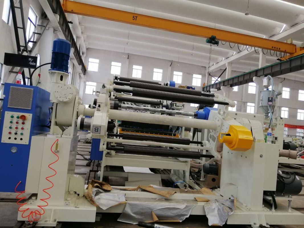 Diâmetro máximo de estratificação de empacotamento do sanduíche da máquina 600mm do filme da cor